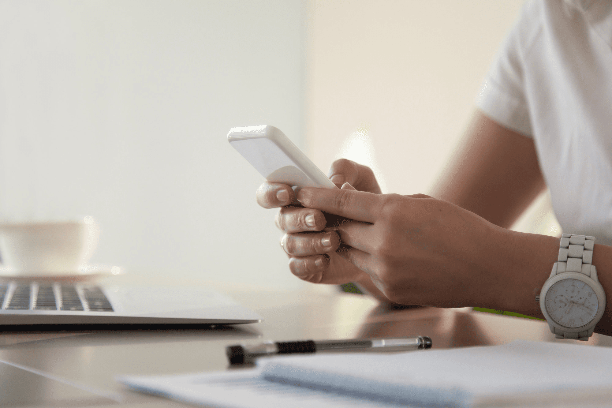 Person holding a phone